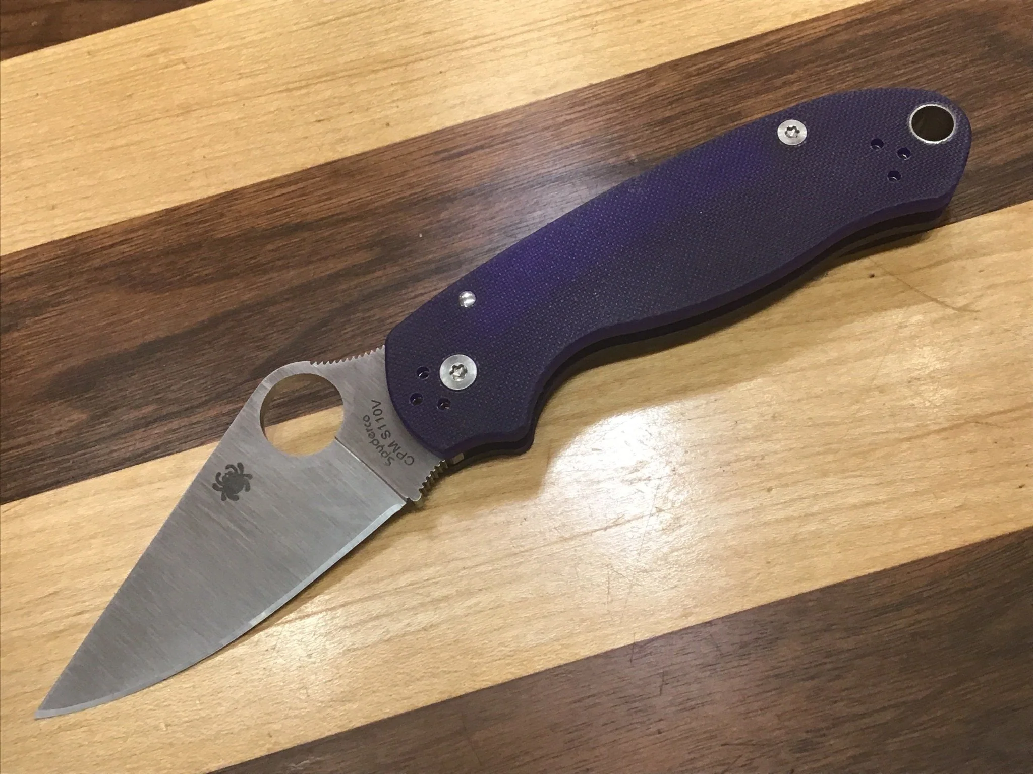 Spyderco Para 3 With Dark Blue G10 in CPM S110V steel Compression Lock - Image 3
